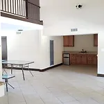 Prime Location For Uf Visitors 2Br Condo With Pool And Fast Wi-Fi