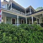 Camellia Rose Inn- King Room Southern Charm