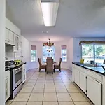Sunny Abode, 10 Mi To University Of Florida!
