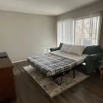 Cozy Retreat 1.8 Mi To Stadium