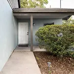 Cute Downtown Home By Depot Park