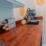 Gainesville Charm- Cozy, Comfortable, Convenient