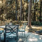 Gainesville Charm- Cozy, Comfortable, Convenient