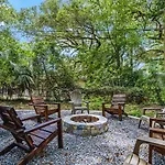 3Br Oasis With Alfresco Dining & Retro Gaming