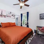 Beautiful Home, Walk To Uf, Newly Built