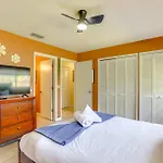 3 Mi To Uf Campus Charming Gainesville Townhome