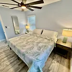 Heart Of Gnv With King Beds