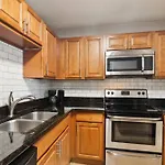 Sweetwater 4F I Beautiful 1Bd Apt I Free Parking