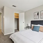 Sweetwater 19H I Beautiful 3Bd Apt I Free Parking
