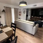 Newly Remodeled Condo - Near Uf, Shands & Va !