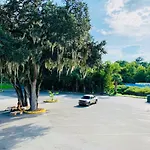 Value Lodge - Gainesville