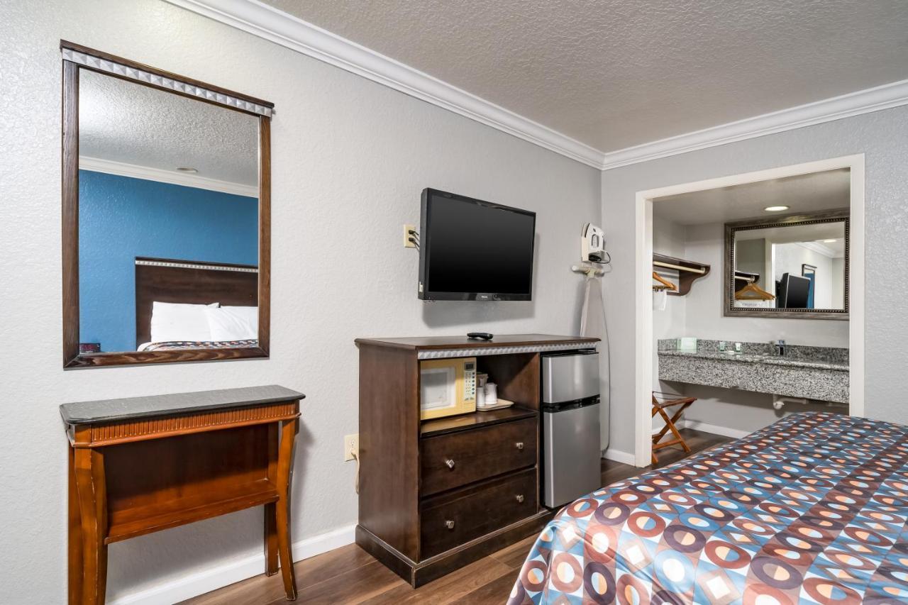 Hotel Gatortown