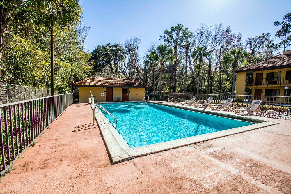 Quality Near 2* Gainesville