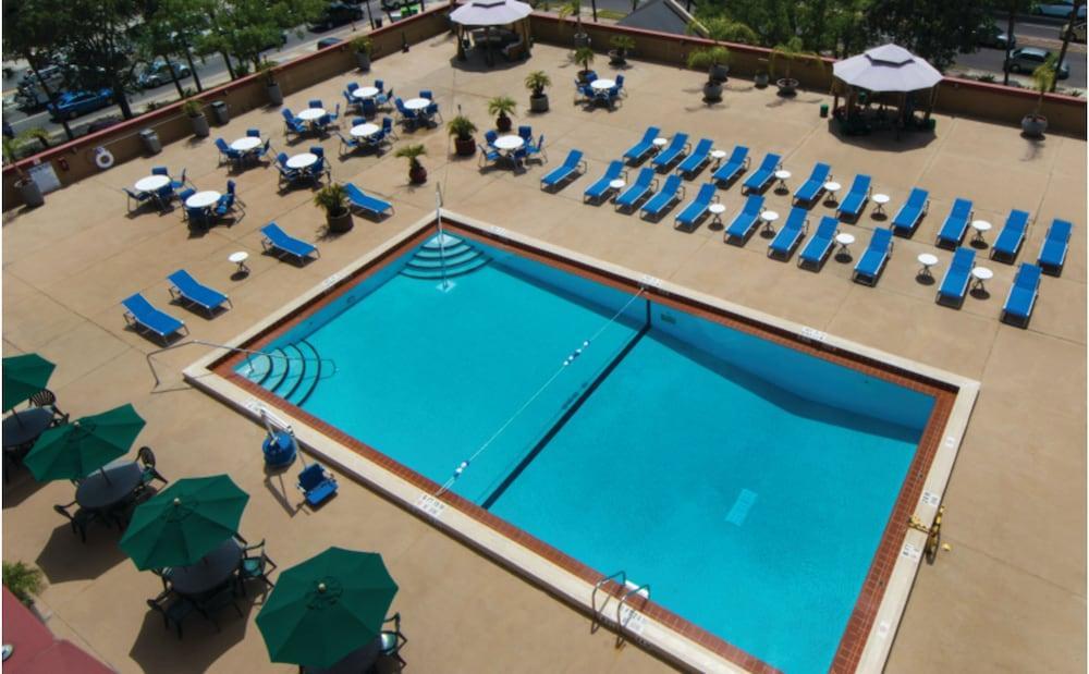 Hotel Gainesville-university Center By Ihg