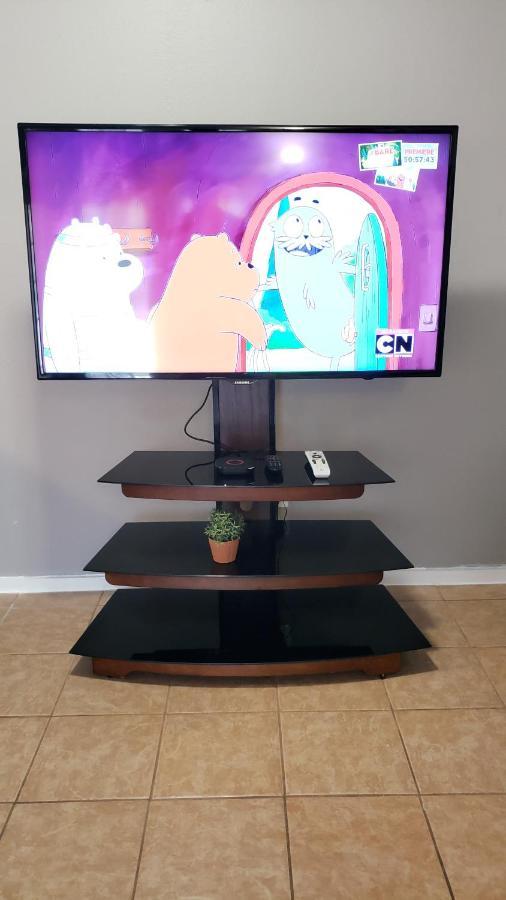 Apartment Comfy & Convenient 1br Near Oaks Mall & Medical Center Fast Wifi