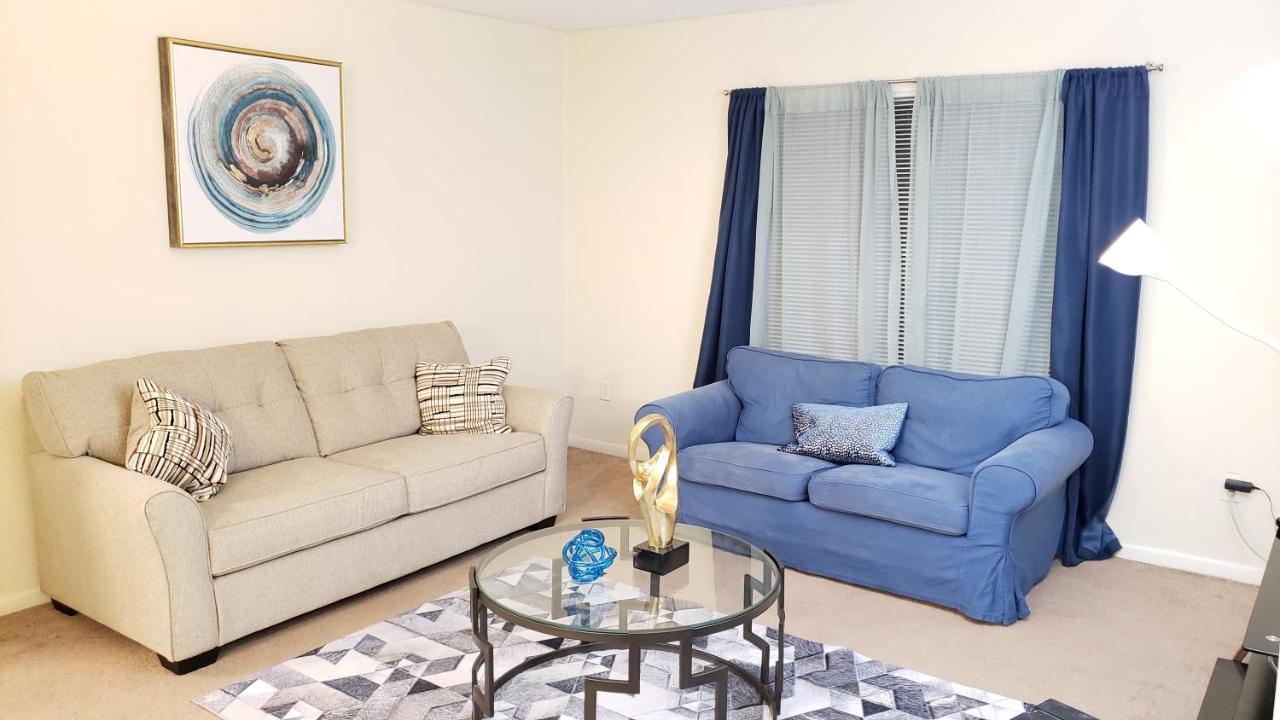 Prime Location For Uf Visitors 2br With Pool And Fast Wi-fi Apartamento Gainesville