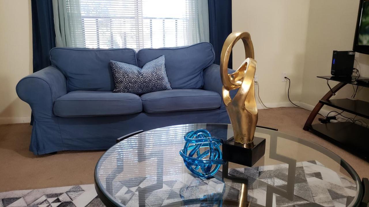 Prime Location For Uf Visitors 2br With Pool And Fast Wi-fi
