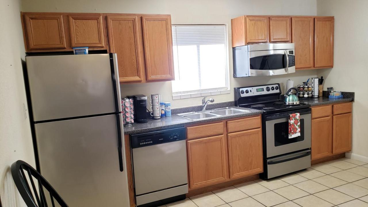 Prime Location For Uf Visitors 2br With Pool And Fast Wi-fi * Gainesville