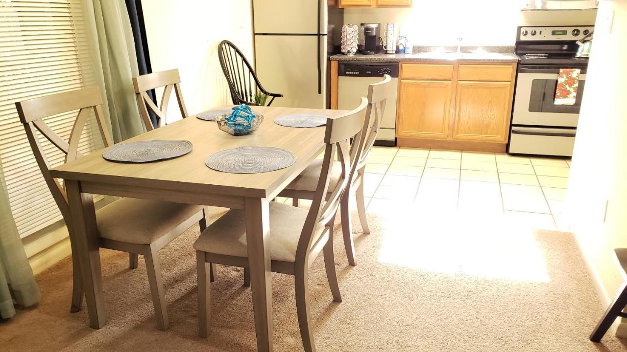Prime Location For Uf Visitors 2br With Pool And Fast Wi-fi