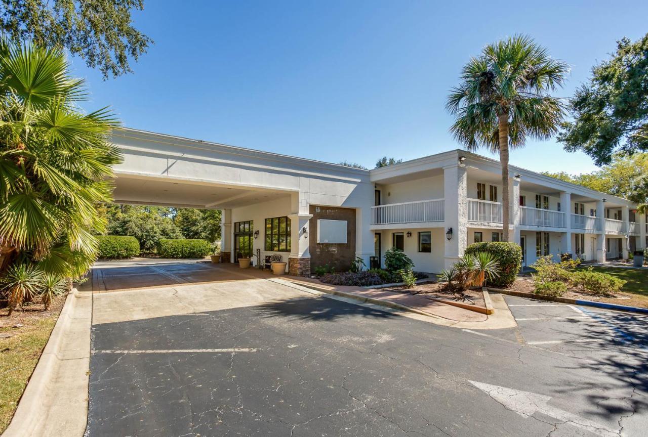 6 Gainesville, Fl Hotel