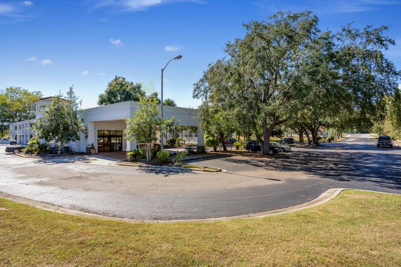 6 Gainesville, Fl 2*