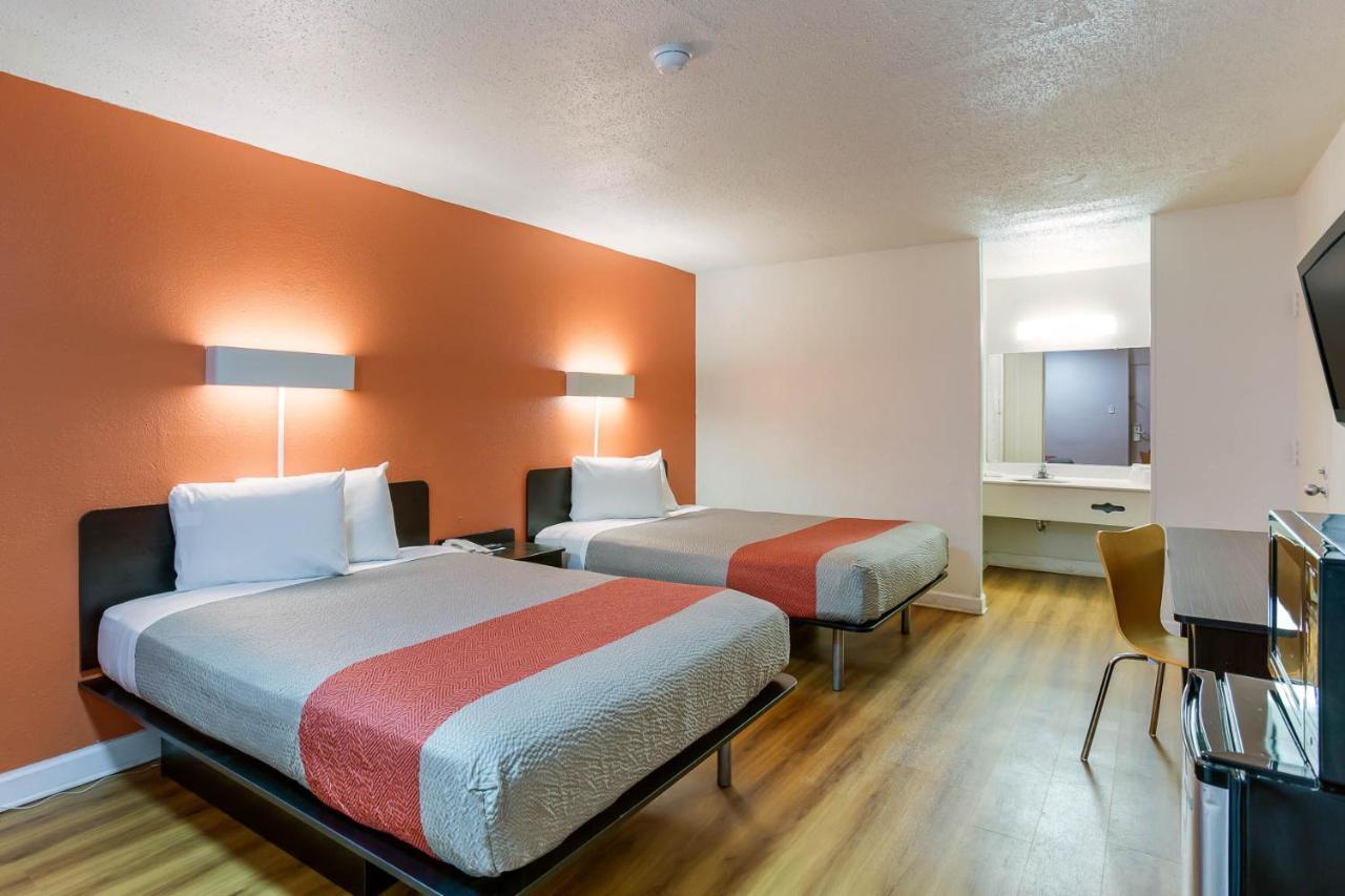 6 Gainesville, Fl Hotel