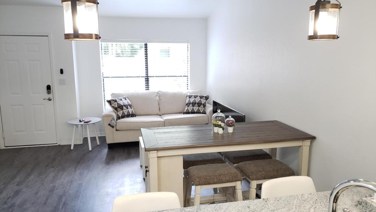 Discover Luxury Steps Away From Celebration Pointe And I-75! Apartamento *