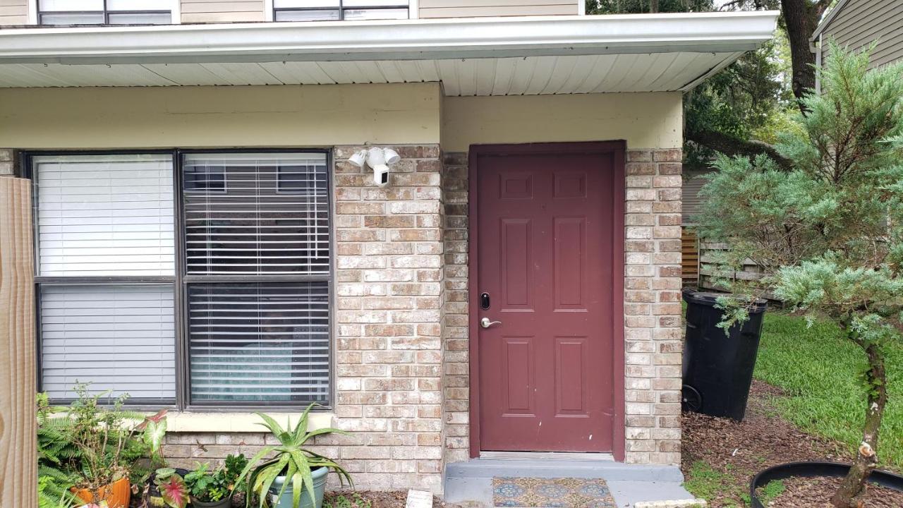 Discover Luxury Steps Away From Celebration Pointe And I-75! Gainesville