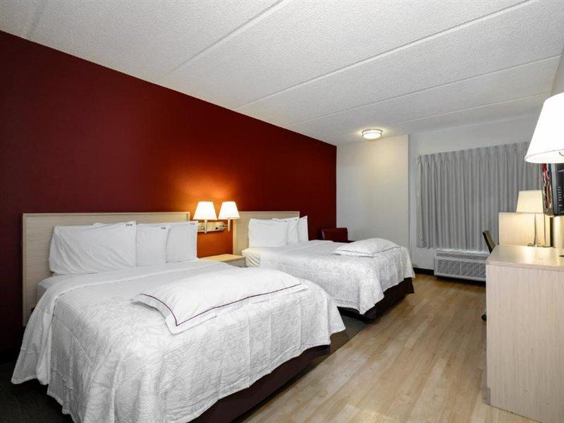 Hotel Red Roof +