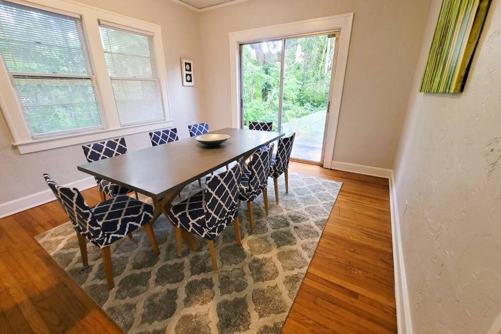 Holiday home Iconic - Sleeps 12 - 4 Br- Tom Petty's Old House