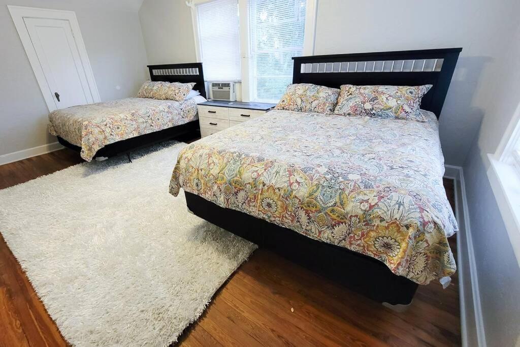 Holiday home Iconic - Sleeps 12 - 4 Br- Tom Petty's Old House Gainesville
