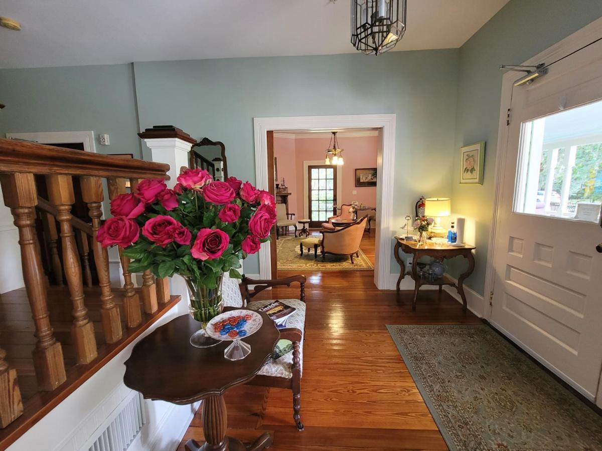Camellia Rose Inn- King Southern Charm Acomodação com café da manhã 