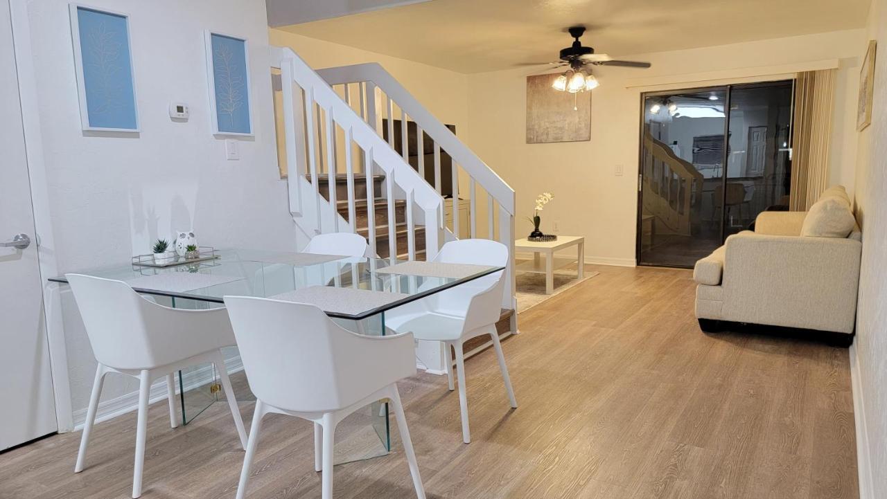 Apartment Beautiful Townhouse 2 Bedrooms 1 And A Half Bathrooms Next To Butler Plaza 1 Mile To Uf