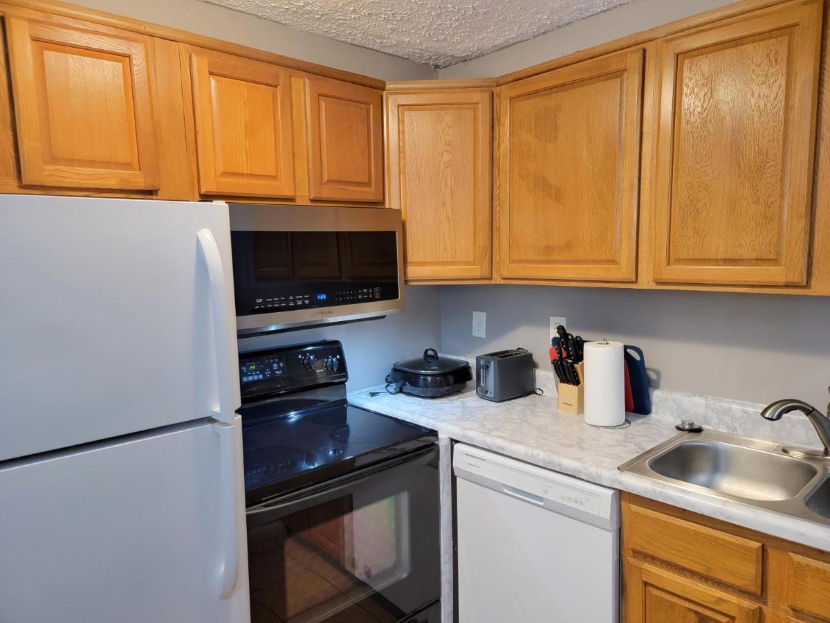 Apartment Comfy & Convenient 1br Near Oaks Mall & Medical Center Fast Wifi *