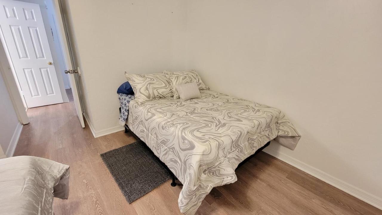 Beautiful Townhouse 2 Bedrooms 1 And A Half Bathrooms Next To Butler Plaza 1 Mile To Uf Gainesville