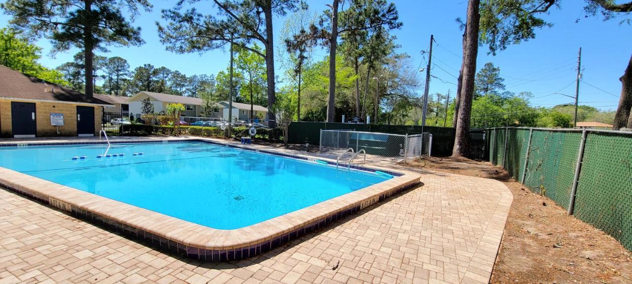 Apartment Beautiful Townhouse 2 Bedrooms 1 And A Half Bathrooms Next To Butler Plaza 1 Mile To Uf *