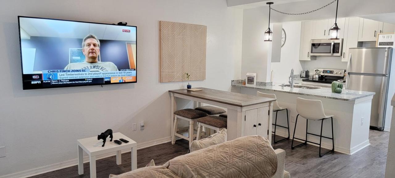 Discover Luxury Steps Away From Celebration Pointe And I-75! Gainesville