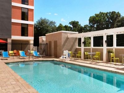 Hotel Home2 By Hilton Gainesville