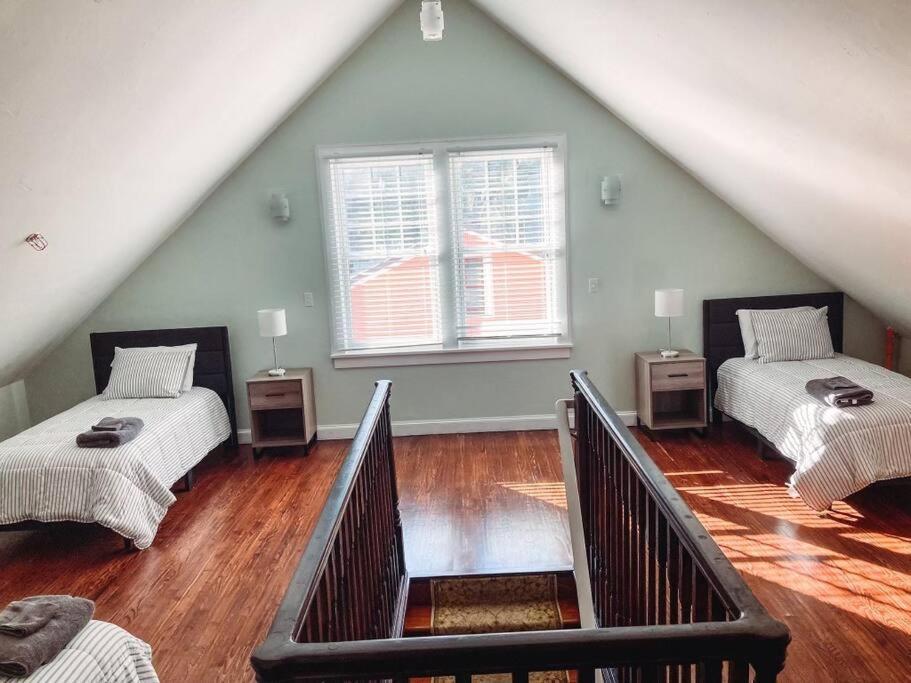 House - 8 Bedrooms Walk To Uf / Stadium Gainesville