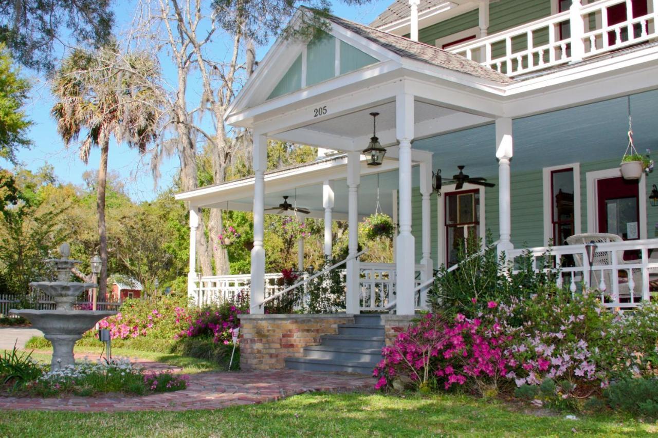 The Camellia Rose Inn- King Stardust * Gainesville