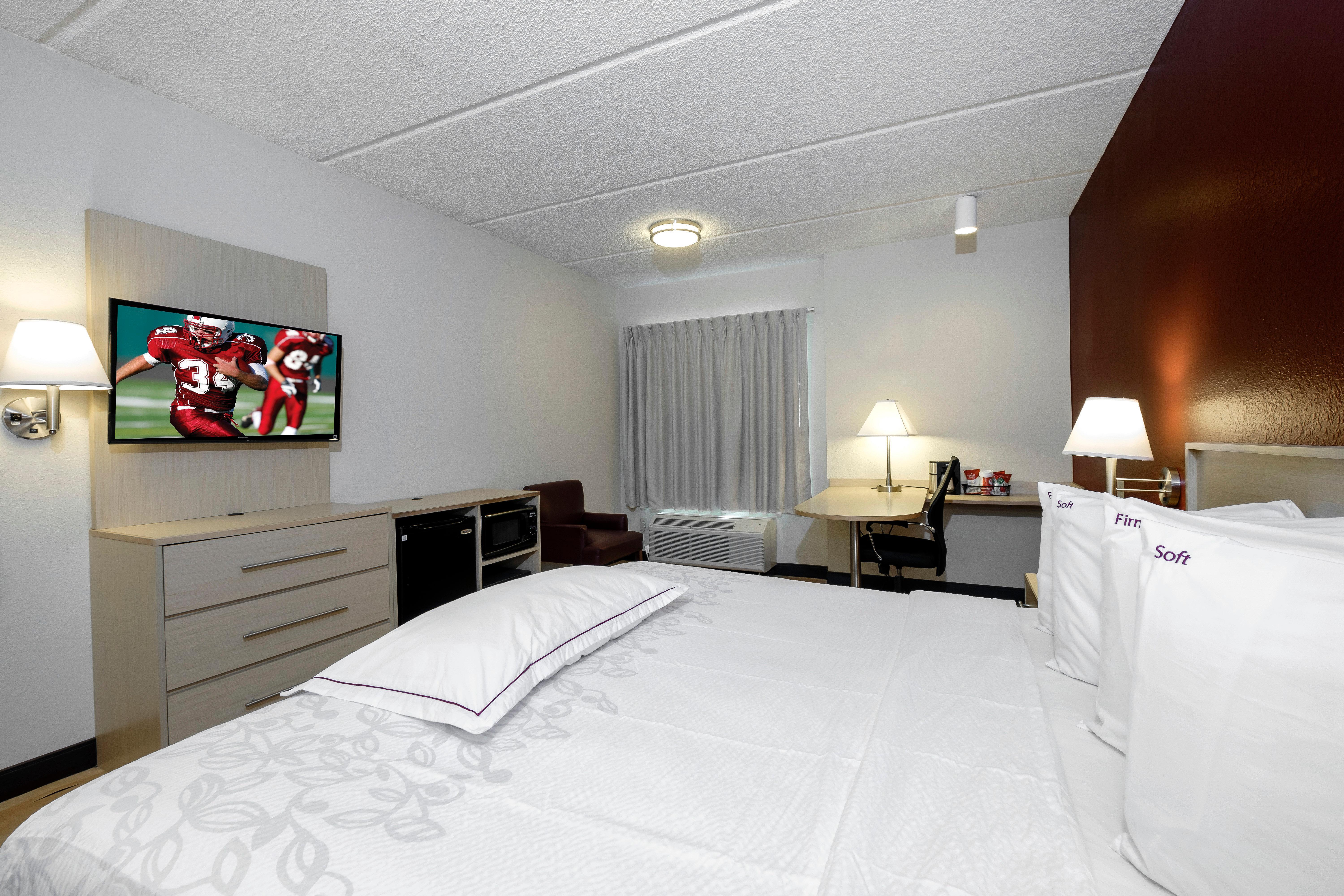 Hotel Red Roof + 3*