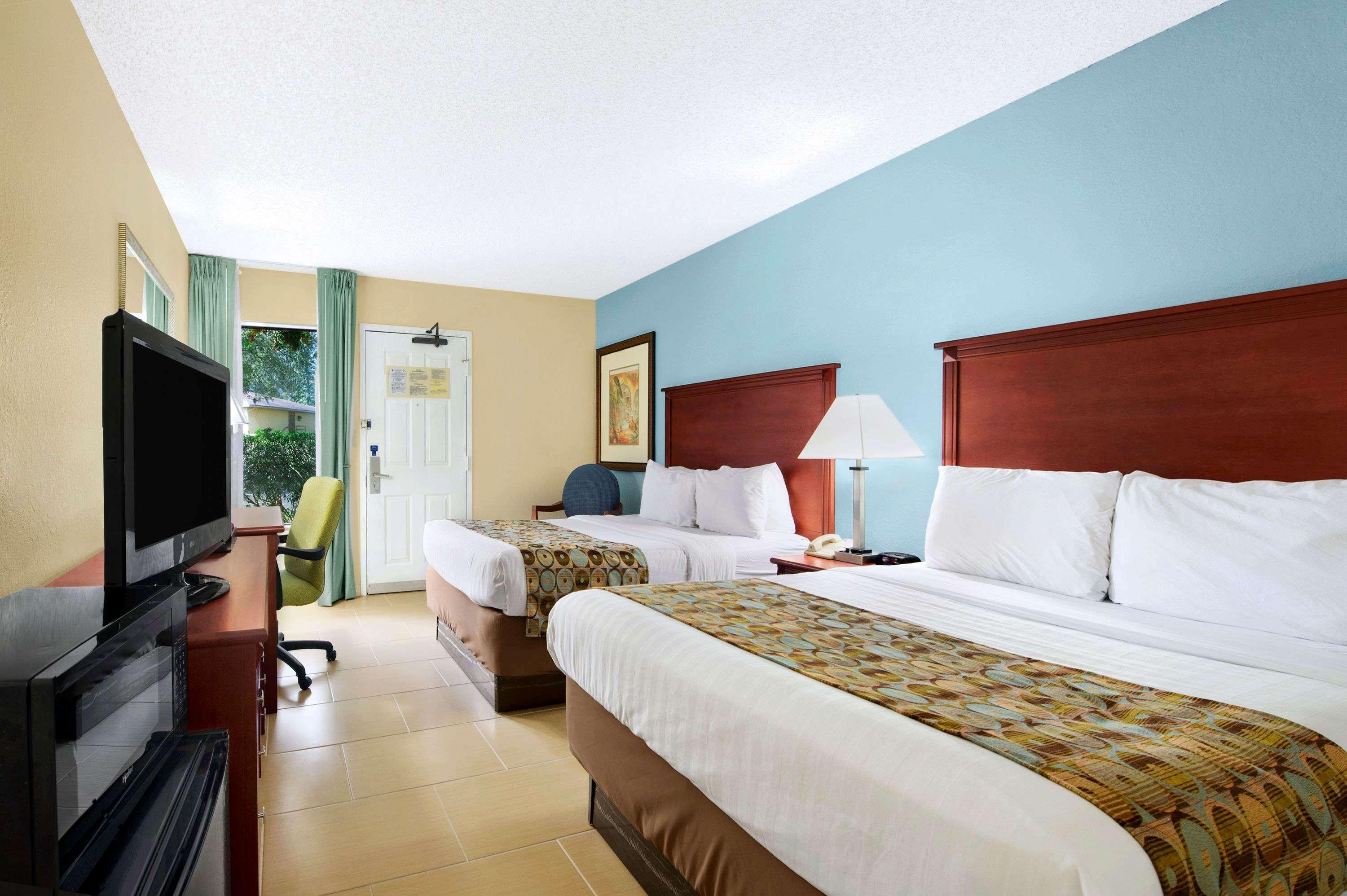 Baymont By Wyndham I-75 Hotel 2*