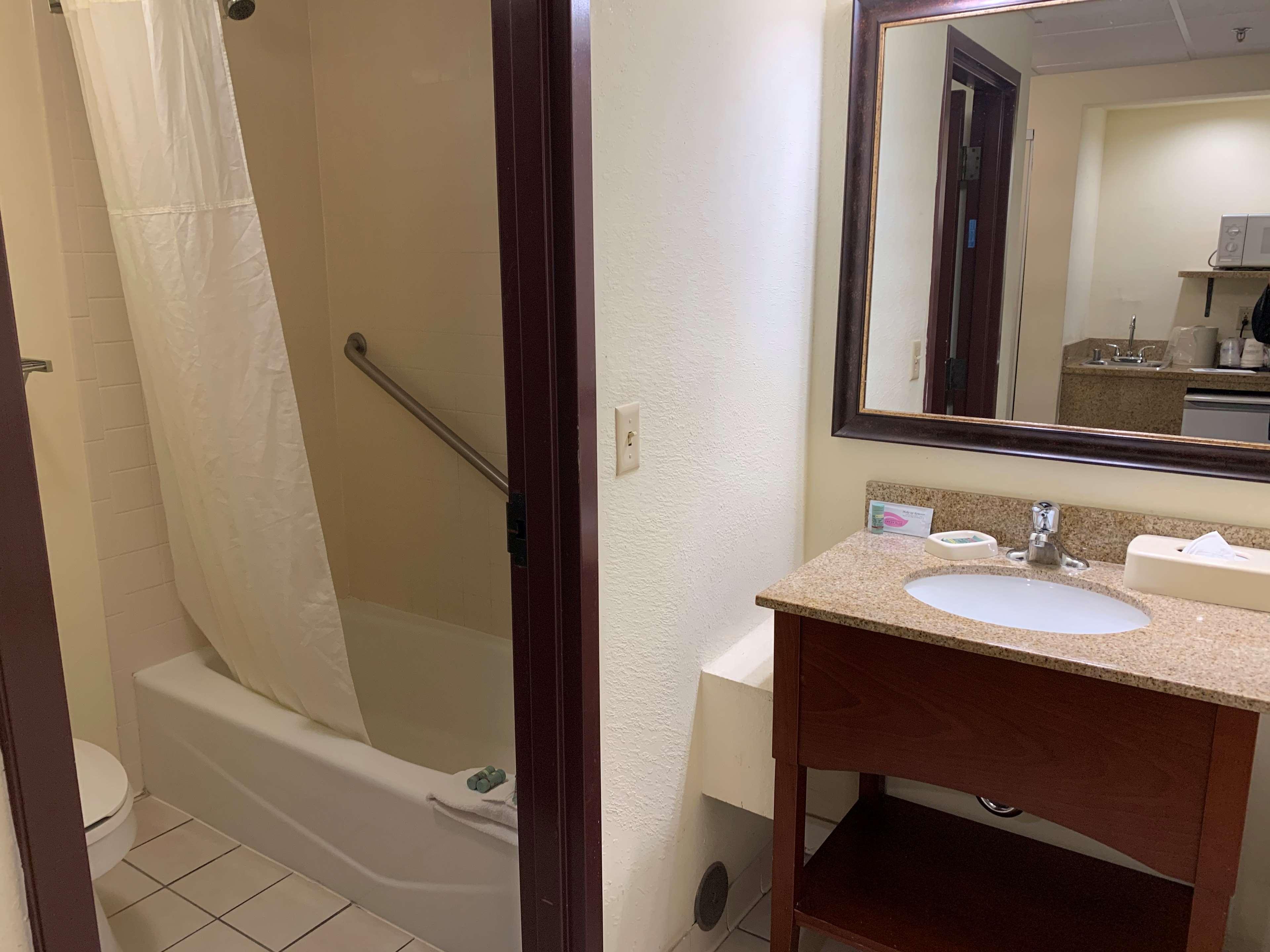 Hotel Western Gateway Grand 3*
