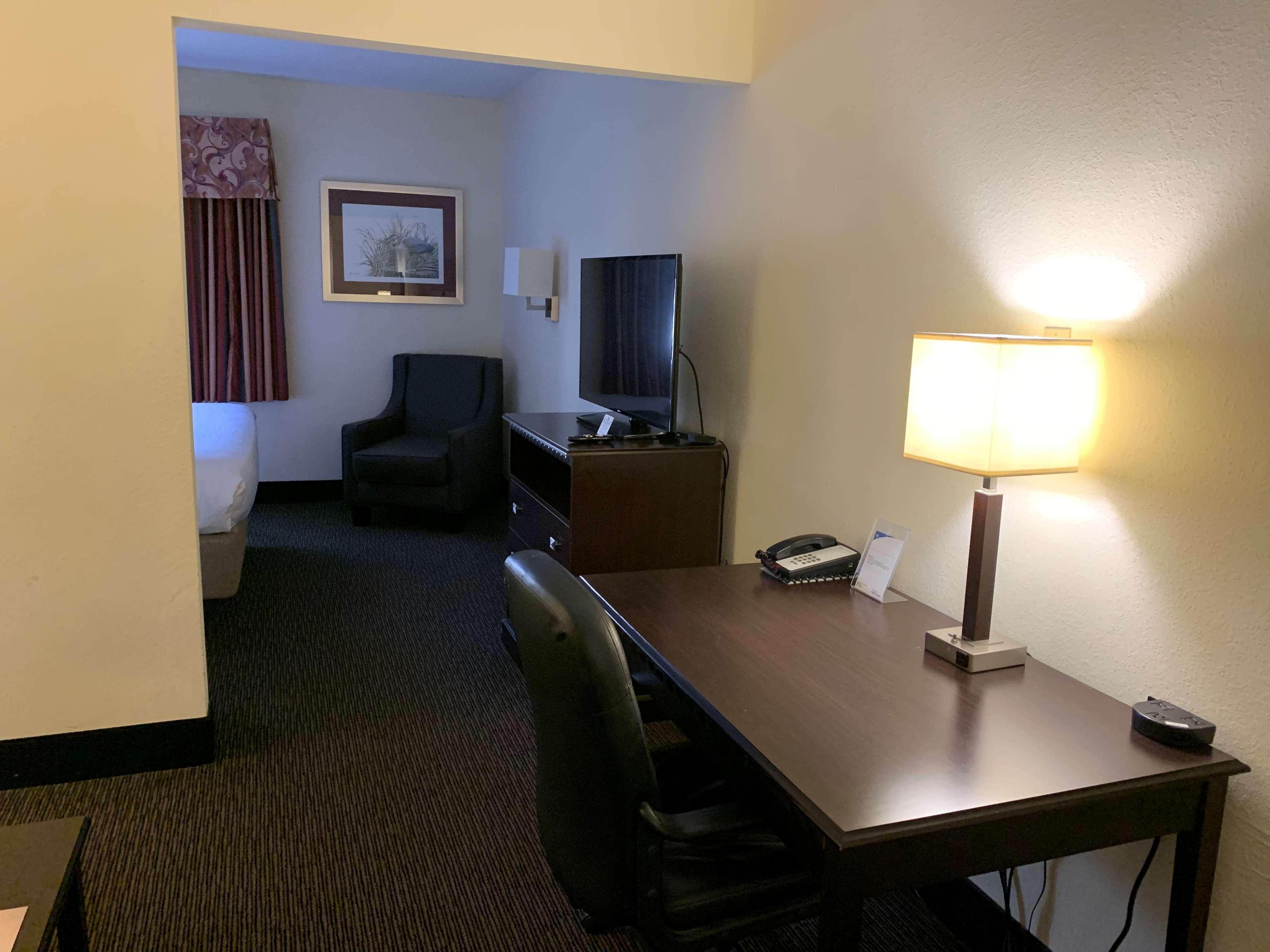 Western Gateway Grand