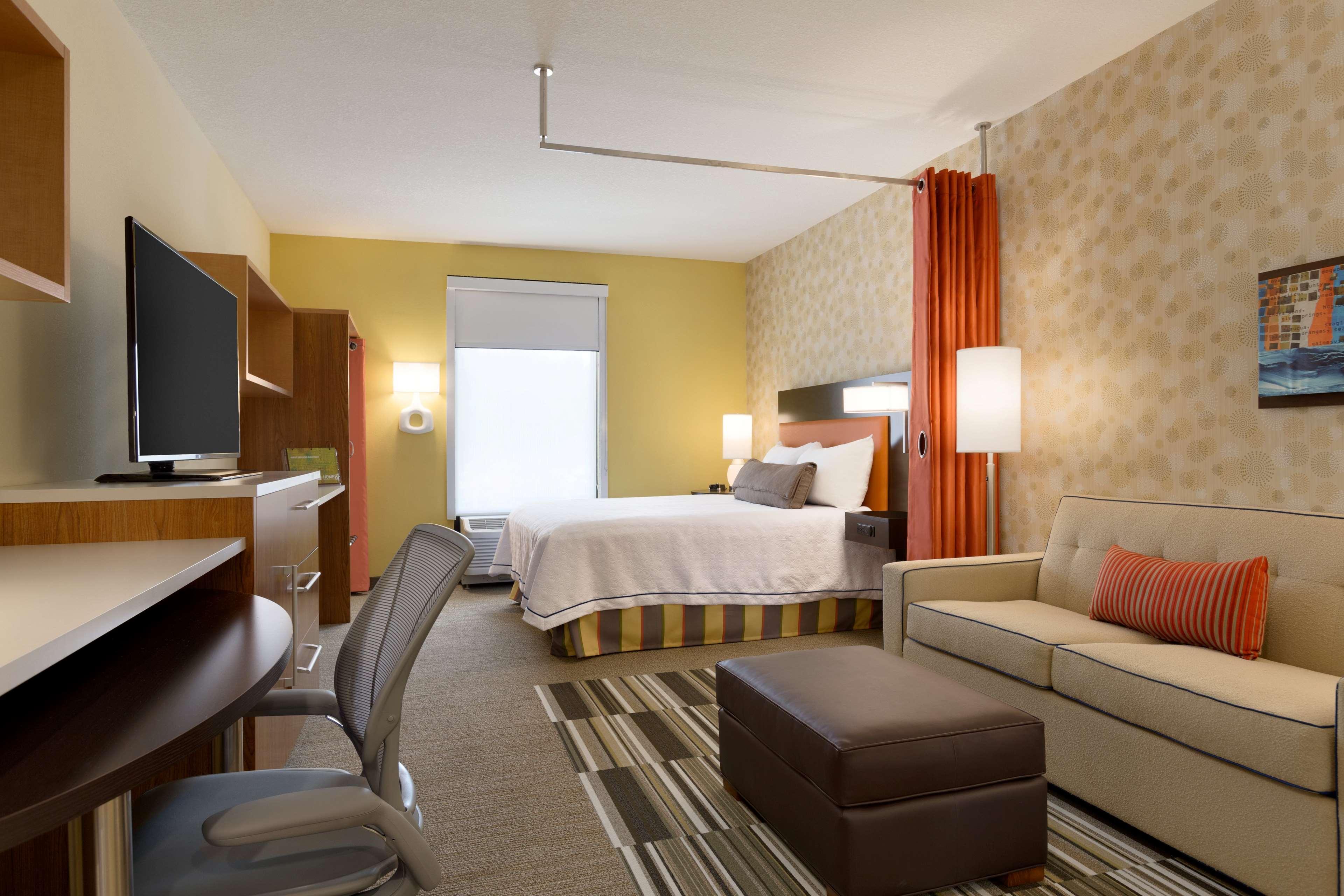 Hotel Home2 By Hilton
