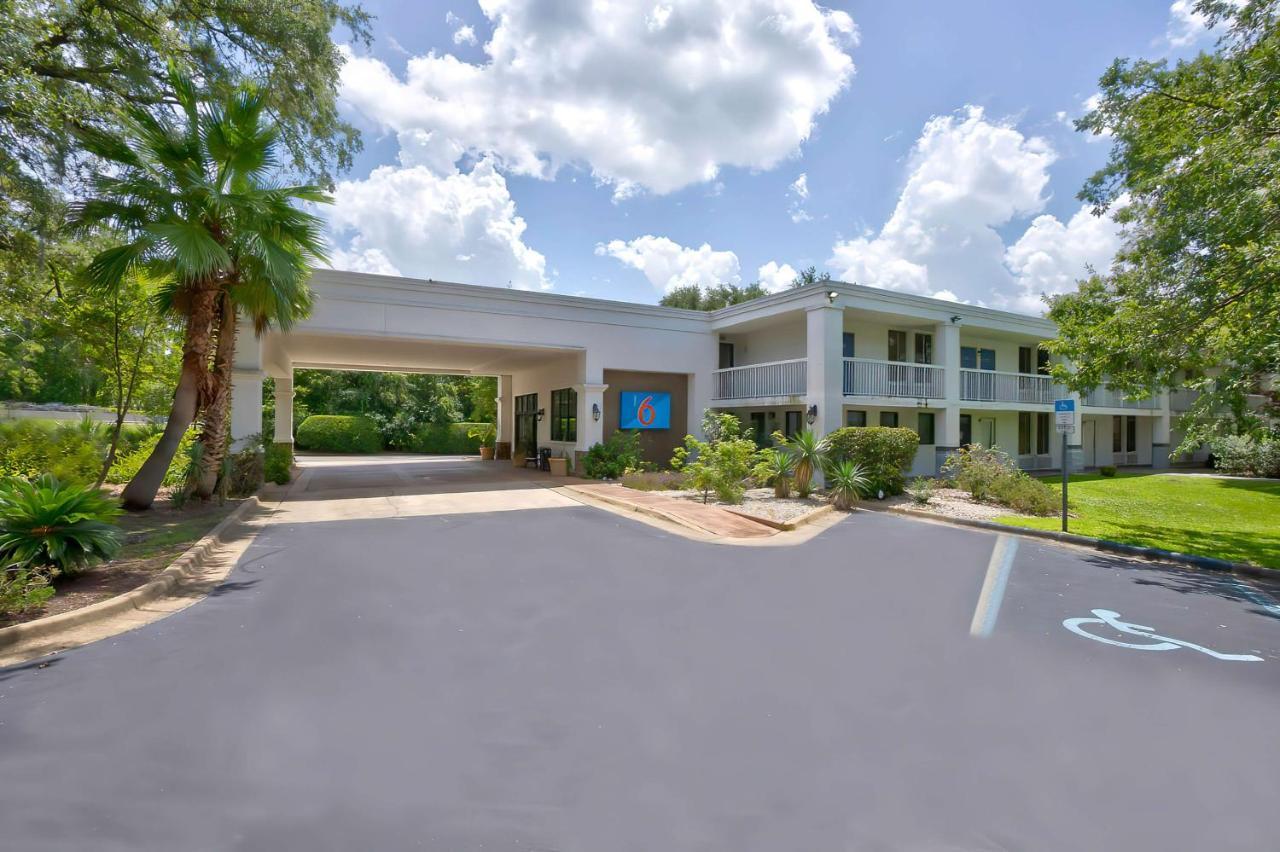 6 Gainesville, Fl 2*