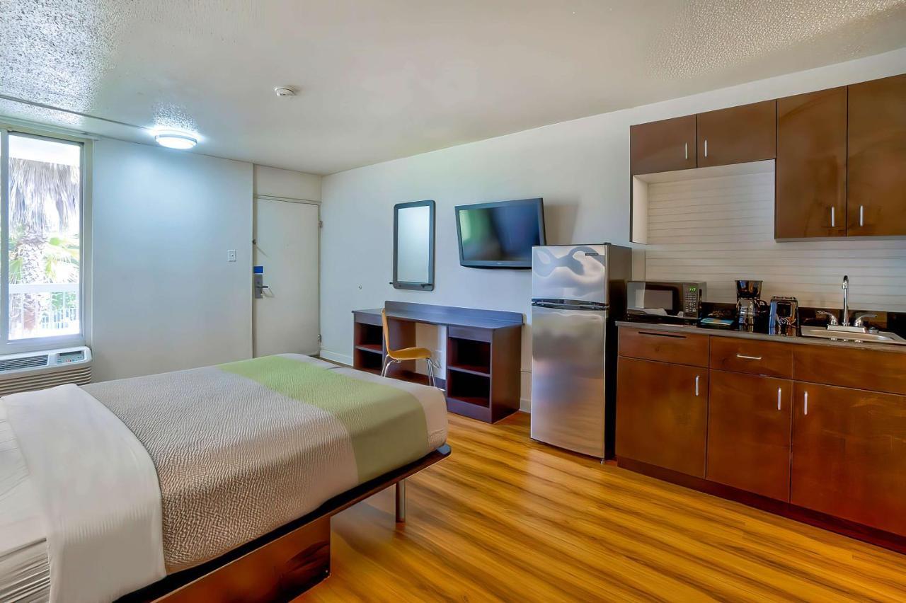 Hotel 6 Gainesville, Fl