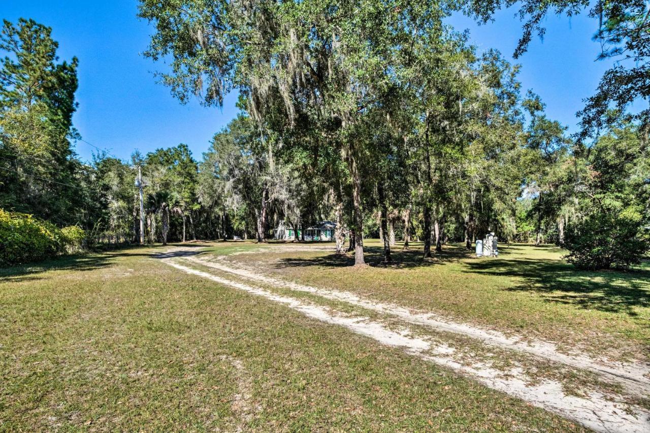 Sunny Abode, 10 Mi To Of Florida! Holiday home *