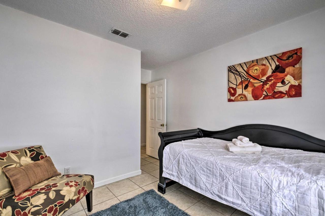 Sunny Abode, 10 Mi To Of Florida! Holiday home *