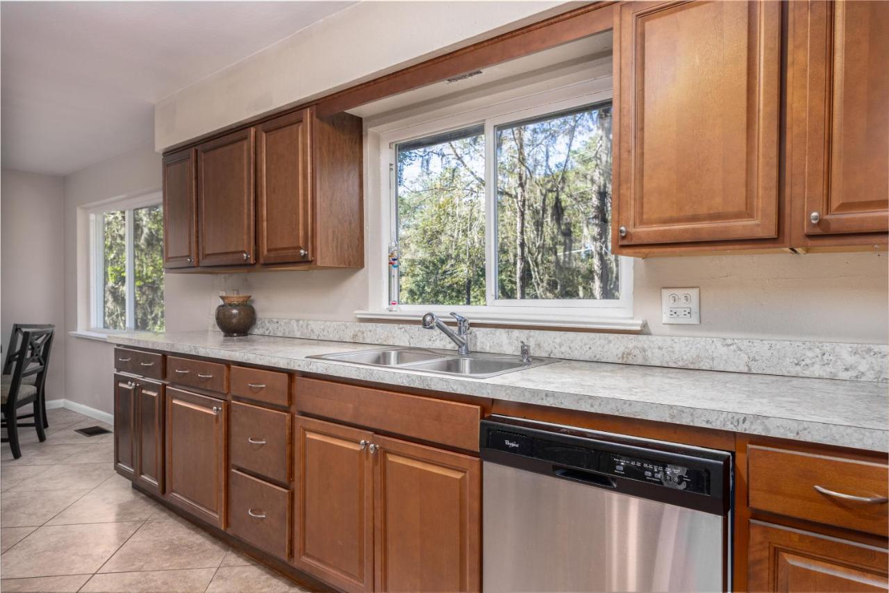 Apartamento 4br House Next To Ben Hill Stadium